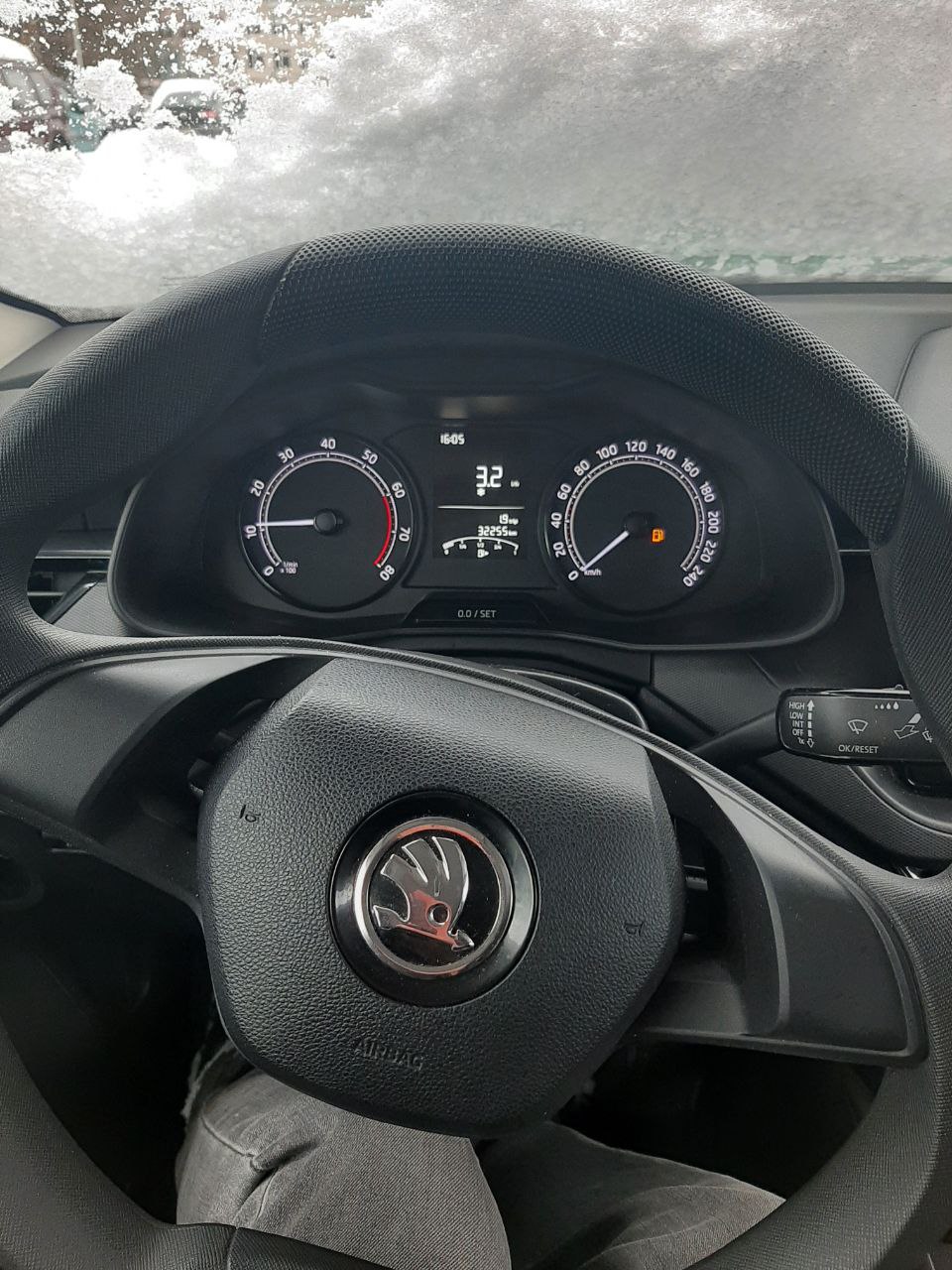 Автомобиль марки SKODA модель Rapid 2020 г.в. VIN-номер XW8AG2NH3LK132628