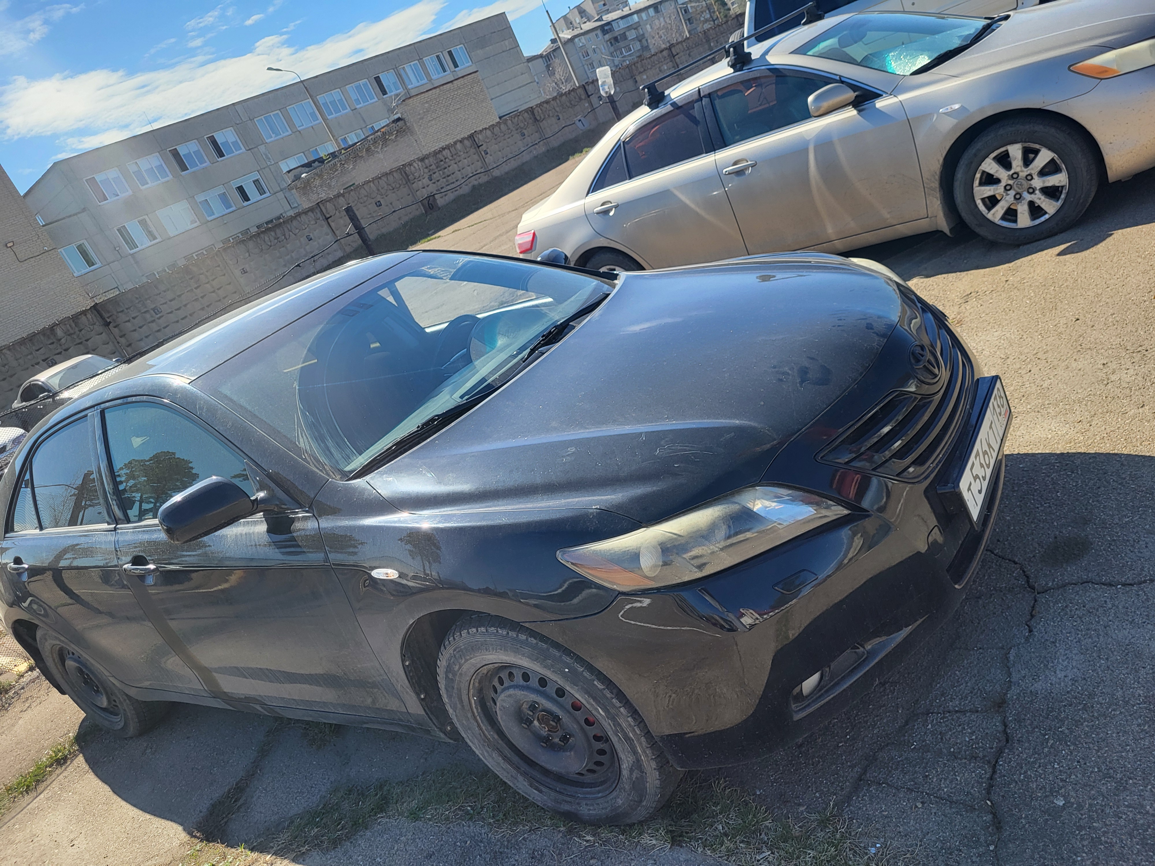 Автомобиль марки ТОЙОТА модель КАМРИ 2006 г.в. VIN-номер JTNBE40KX03010421. Залог ПАО «Совкомбанк».