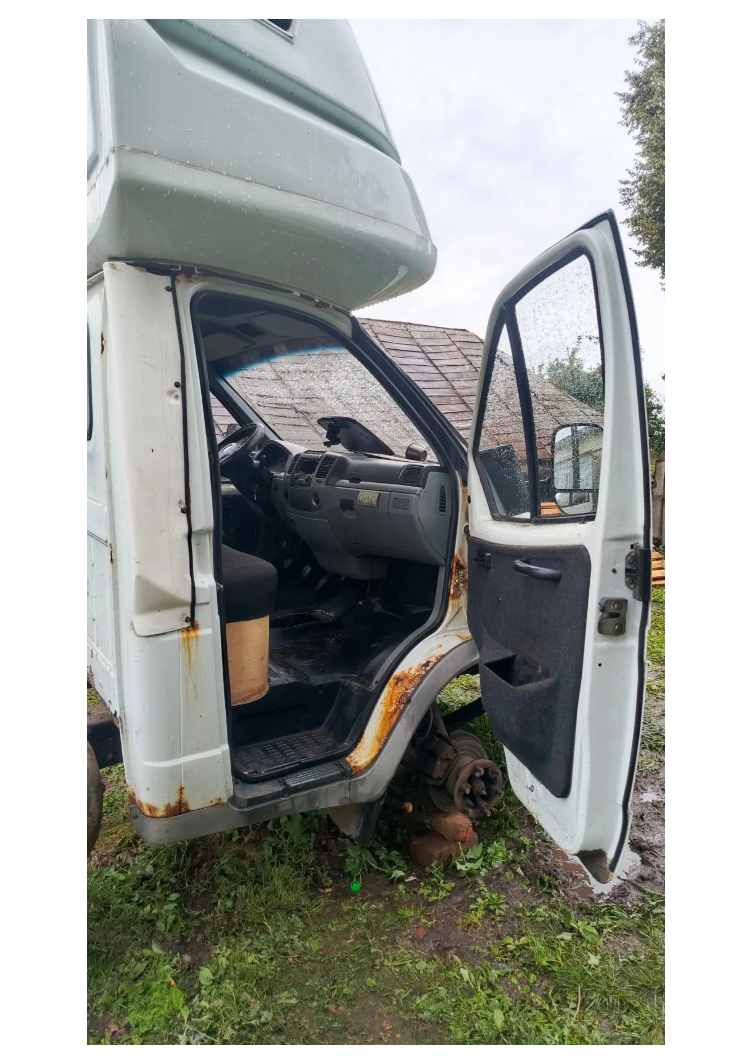 Автомобиль марки 3009d3 модель без модели 2014 г.в. VIN-номер Z783009D3E0017525. В залоге у ПАО «Совкомбанк».