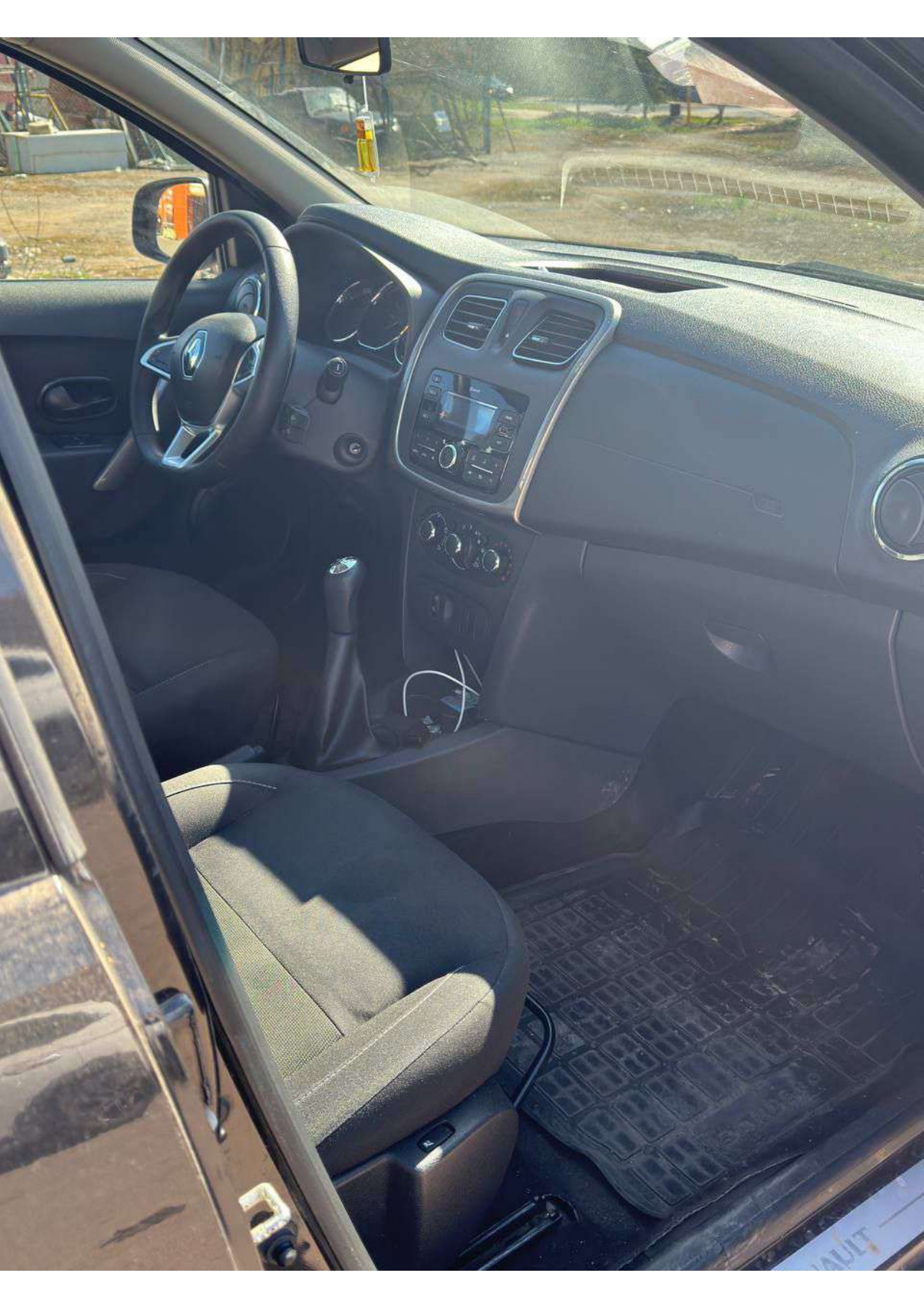 Автомобиль марки RENAULT модель Sandero 2019 г.в. VIN: X7L5SRLVG63454715