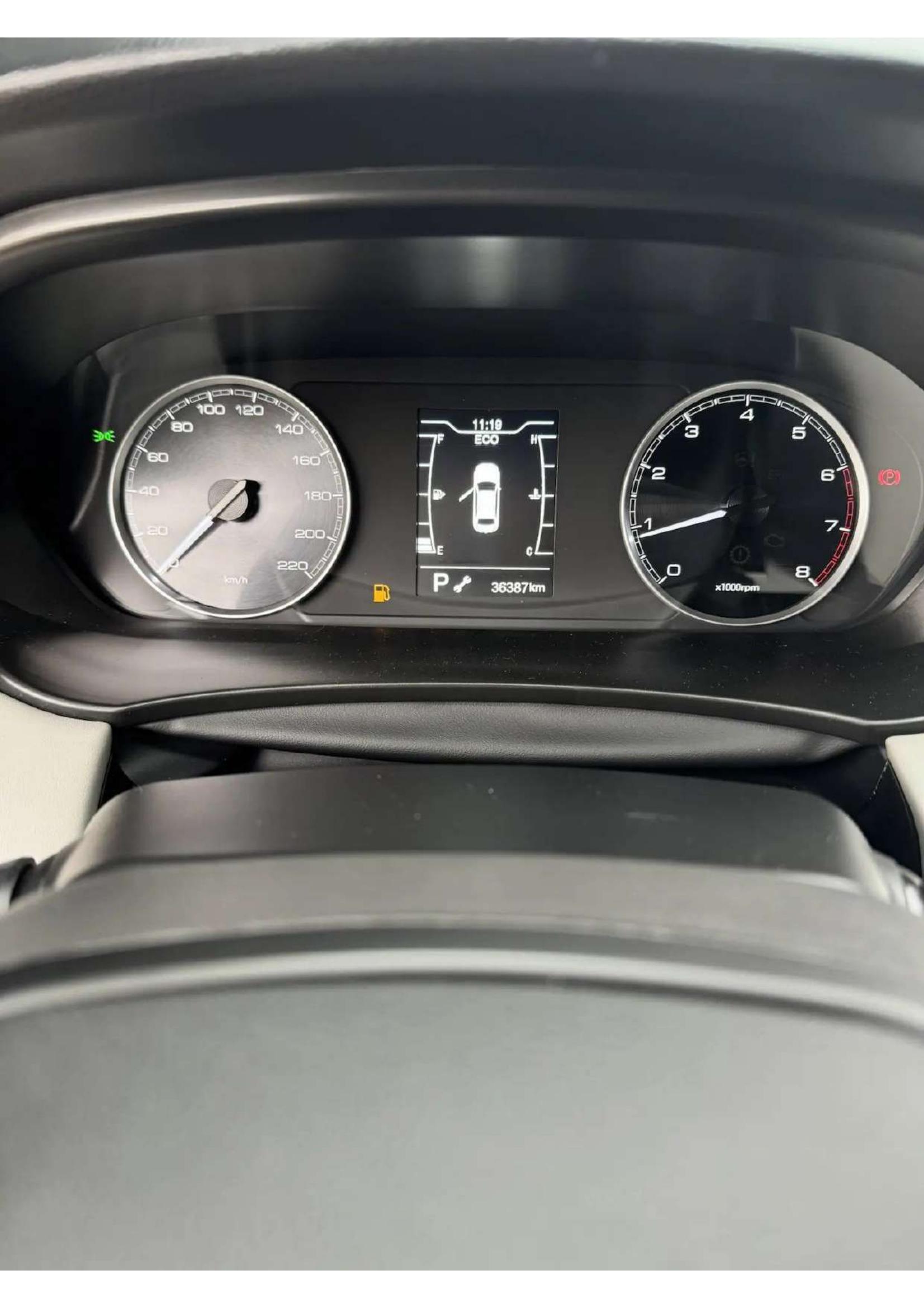 Автомобиль марки KAIYI модель E5 2023 г.в. VIN-номер XUUJA2G21P0013032