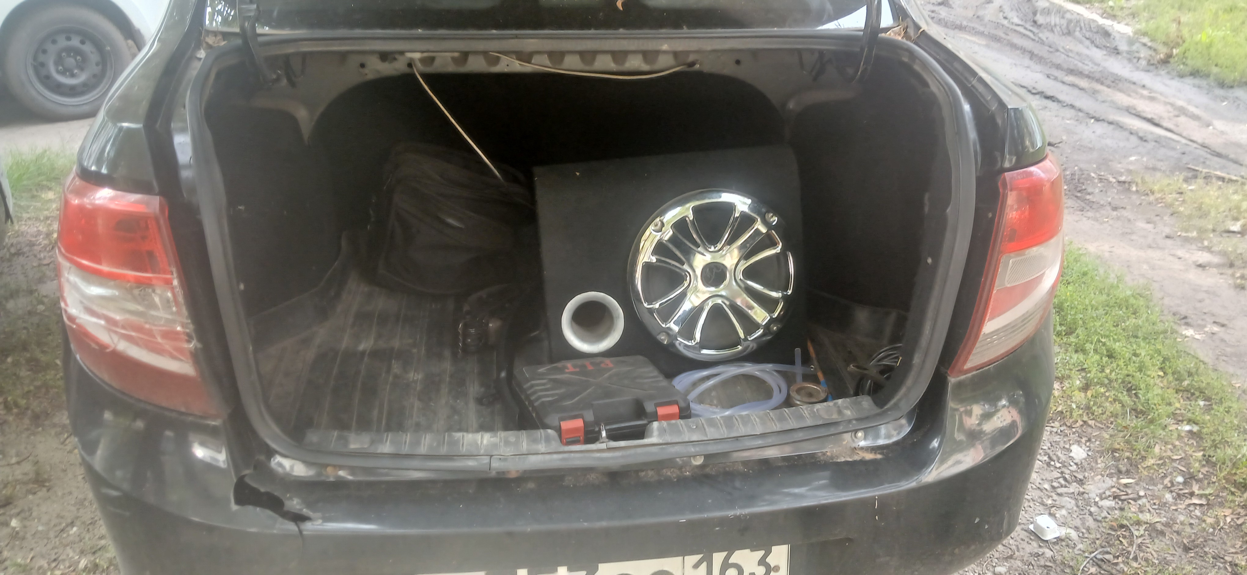 Автомобиль марки LADA модель Granta 2012 г.в. VINномер XTA219010D0103936
