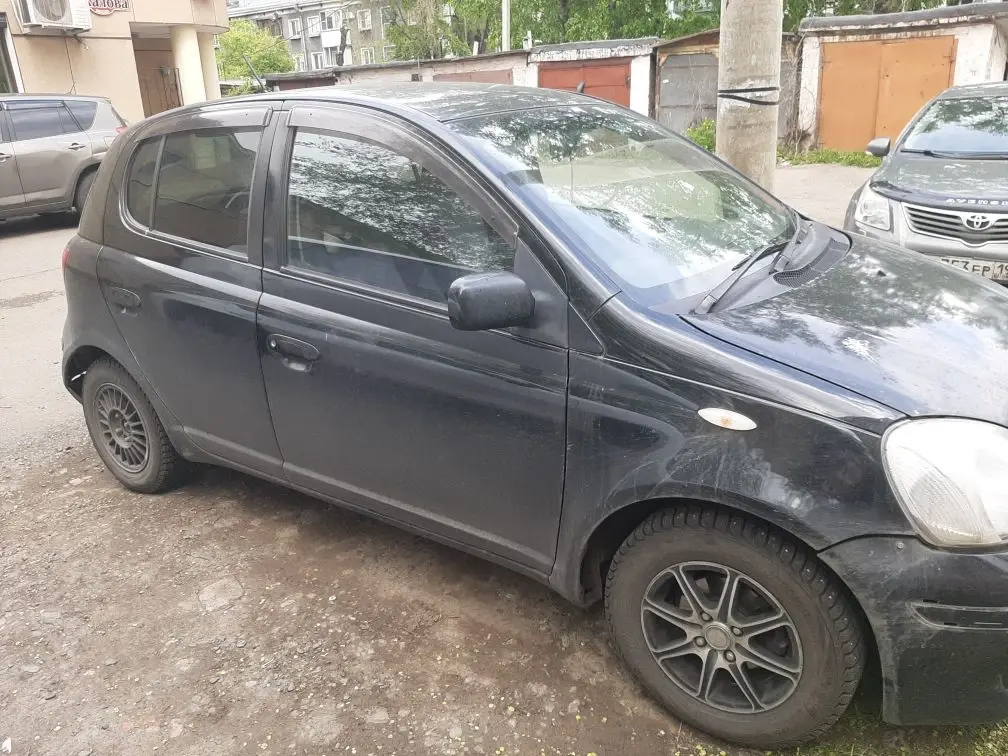 Легковой автомобиль: марки TOYOTA модель VITZ 2003 г.в. номер кузова SCP13-0006823