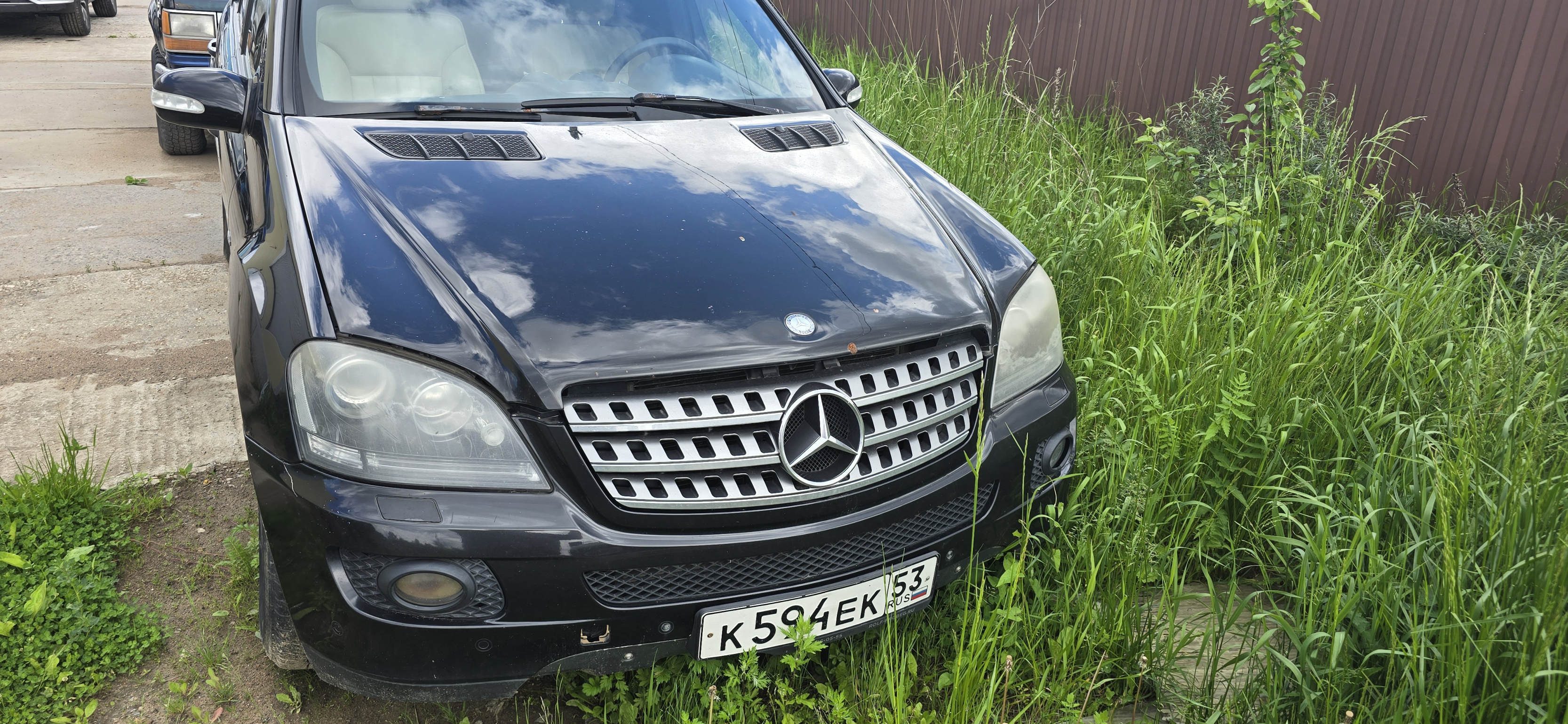 Автомобиль марки MERCEDES модель BENZ ML 350 4MA 2008 г.в. VIN-номер WDC1641861A419197