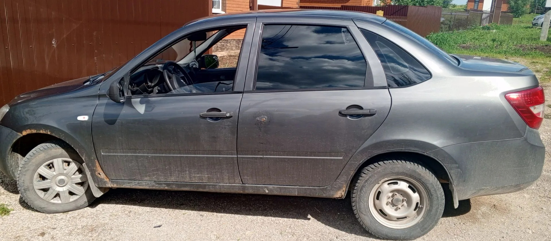 Легковой автомобиль марки: LADA, модель: 219060 LADA Granta, год выпуска: 2013 г., идентификационный номер (VIN): XTA219060DY032135