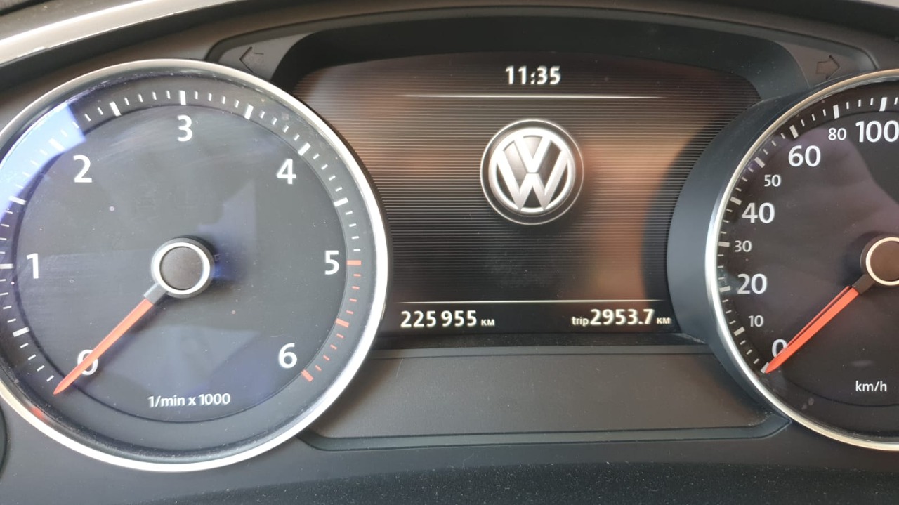 Легковой автомобиль марки: VOLKSWAGEN, модель: Touareg, год выпуска: 2011 г., идентификационный номер (VIN): XW8ZZZ7PZCG004141