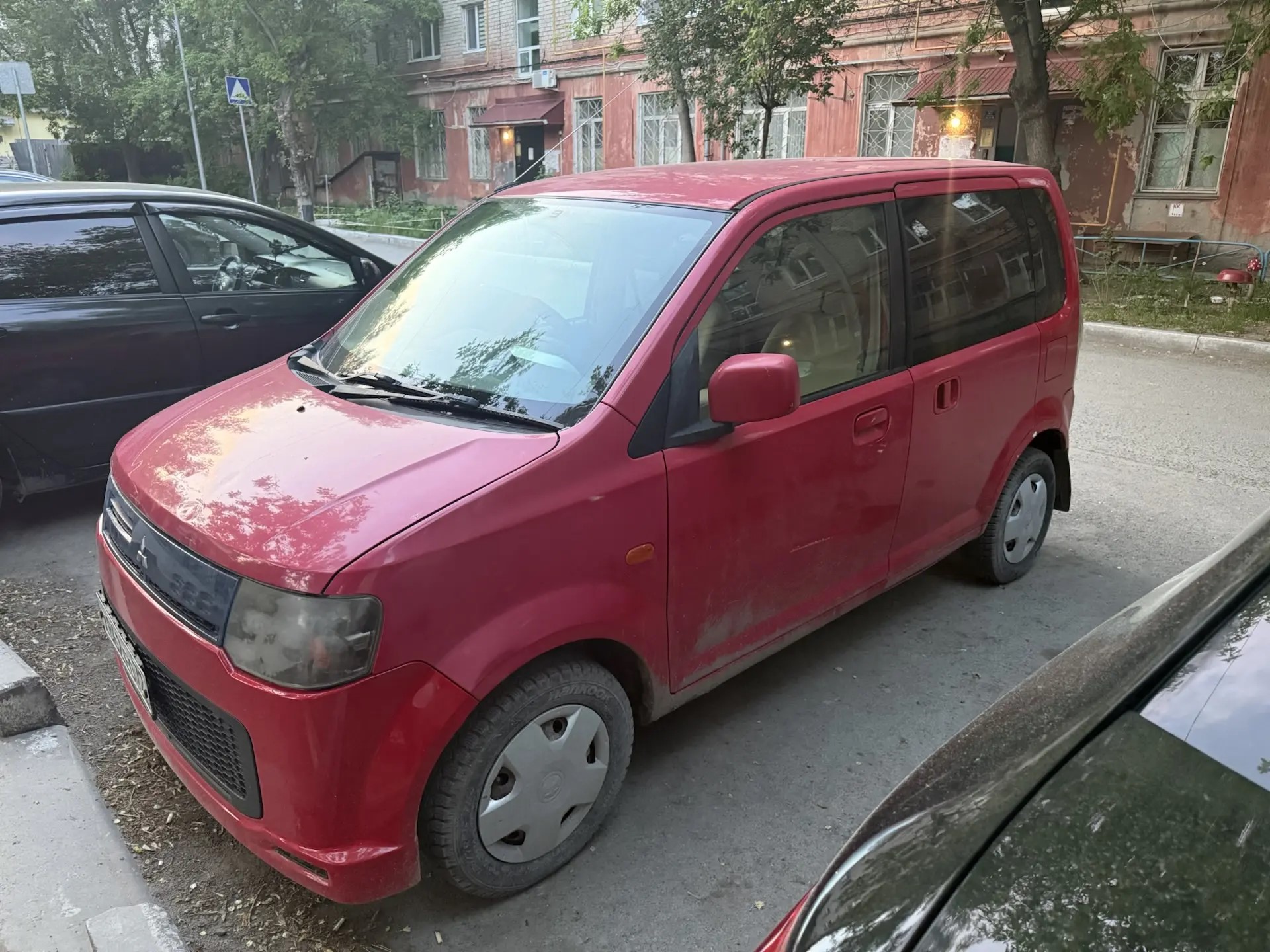 Автомобиль марки MITSUBISHI модель eK Wagon 2006 г.в. VIN-номер H82W0109664