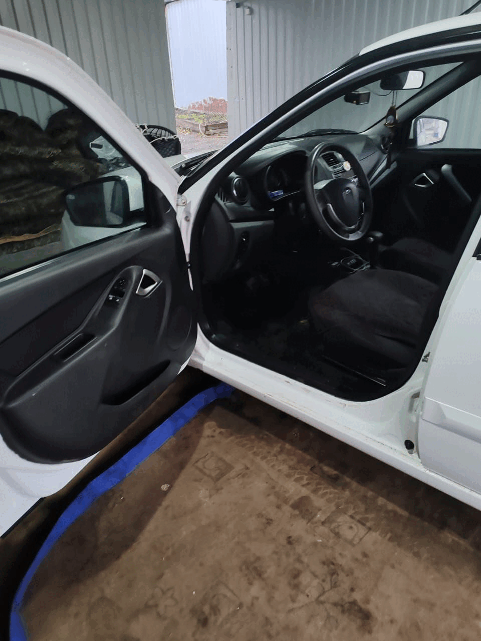 Легковой автомобиль марка: LADA, модель: Granta, год выпуска: 2020 г., кузов №: XTA219020M0755735, идентификационный номер (VIN): XTA219020M0755735