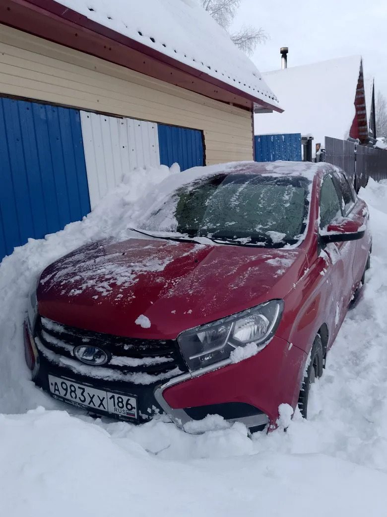 Автомобиль марки LADA модель XRAY 2019 г.в. VIN-номер XTAGAB110K1216492