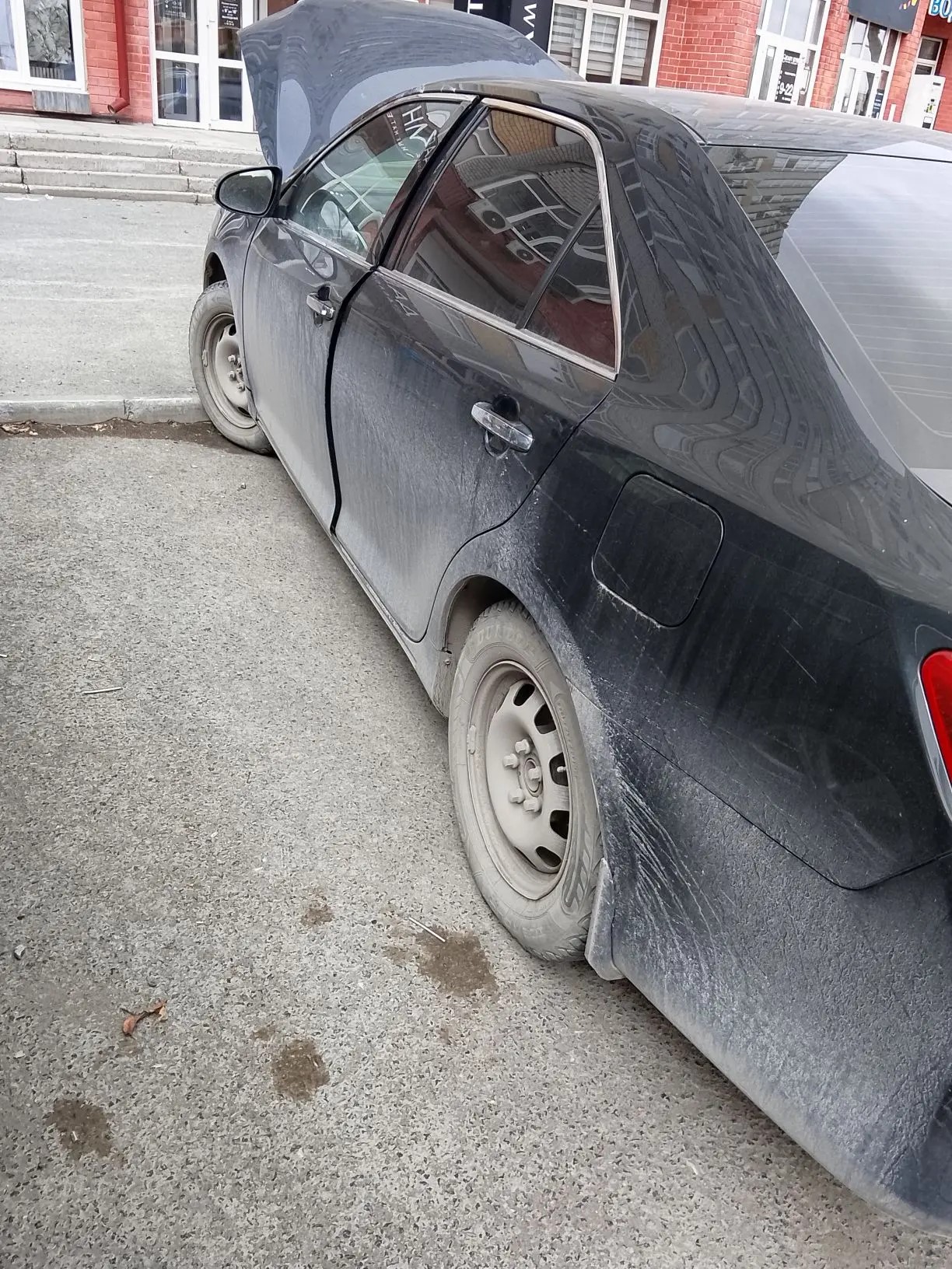 Автомобиль марки TOYOTA модель Camry 2012 г.в., VIN XW7BF4FK00S005803