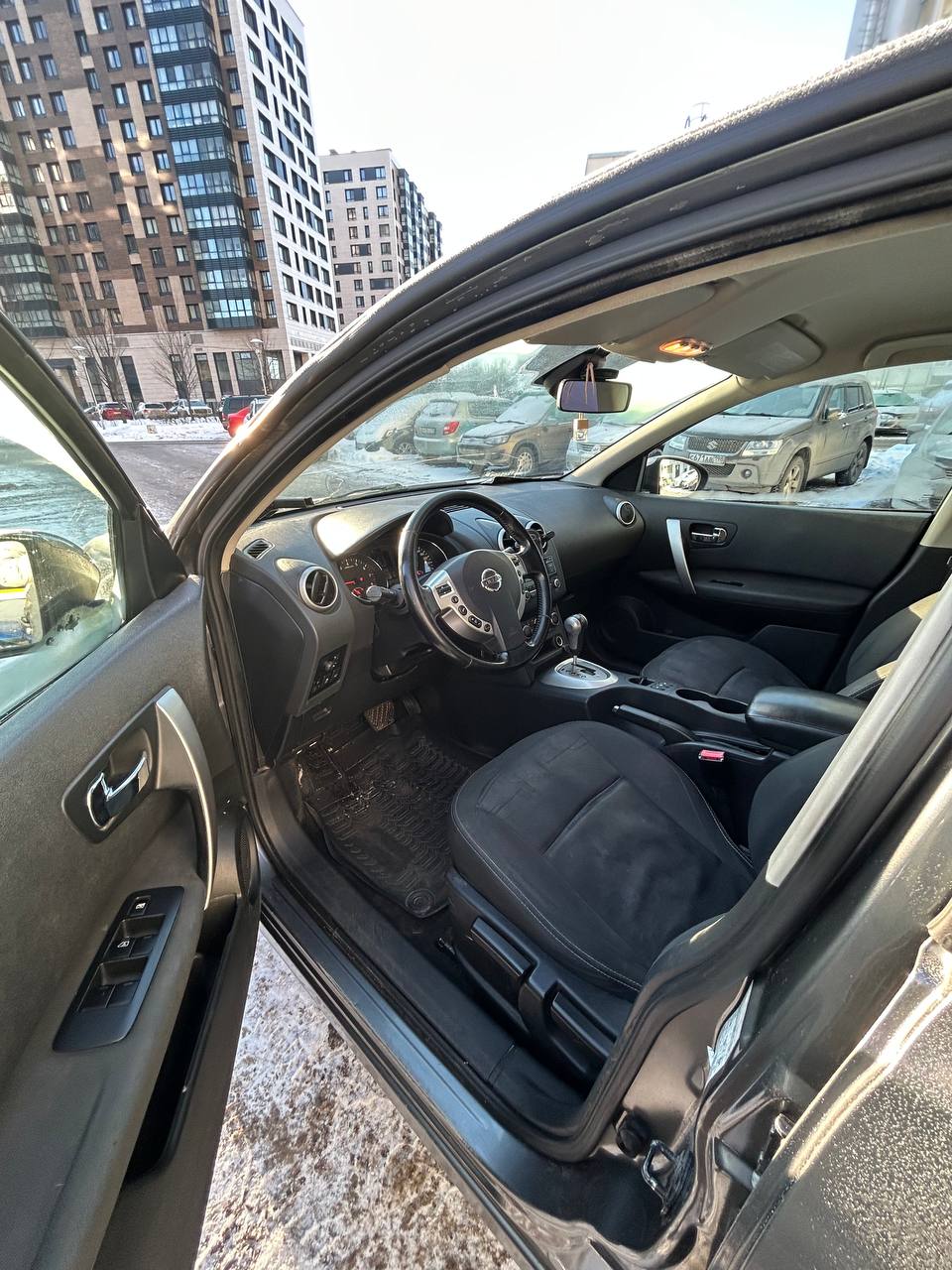 Автомобиль марки NISSAN модель QASHQAI 2012 г.в. VIN-номер SJNFBAJ10U2612352