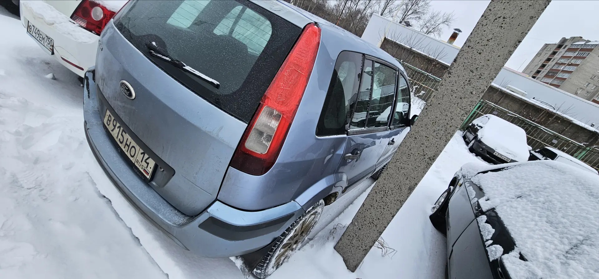 Автомобиль марки FORD модель FUSION 2006 г.в. VIN- номер WF0UXXGAJU6Y76324
