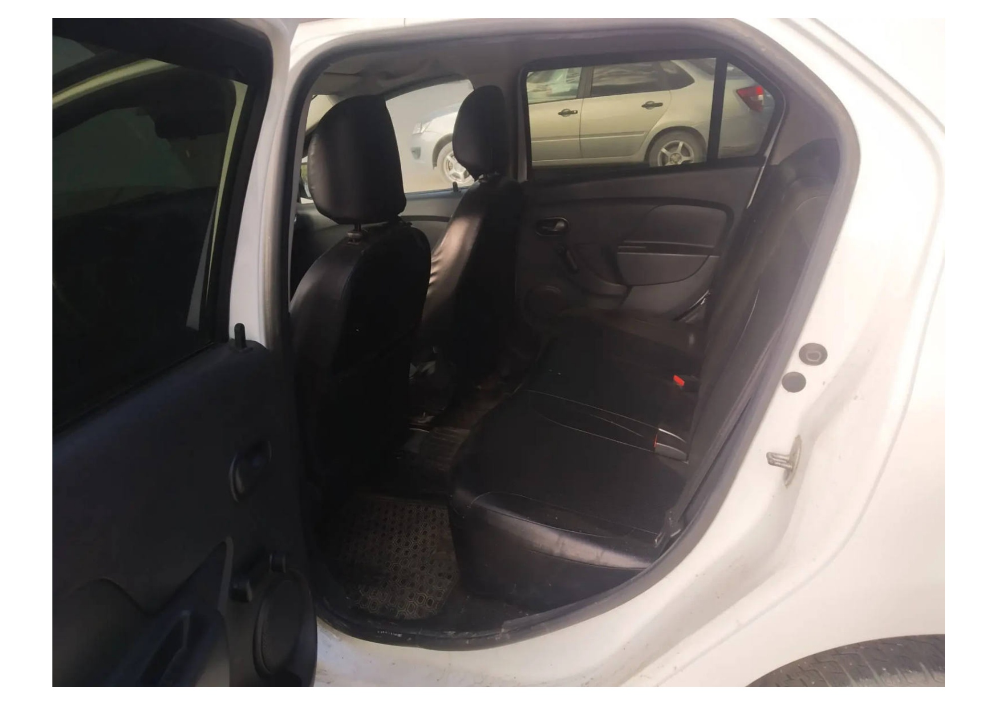 Автомобиль марки RENAULT модель Logan 2018 г.в. VIN-номер X7L4SRAVP59965197