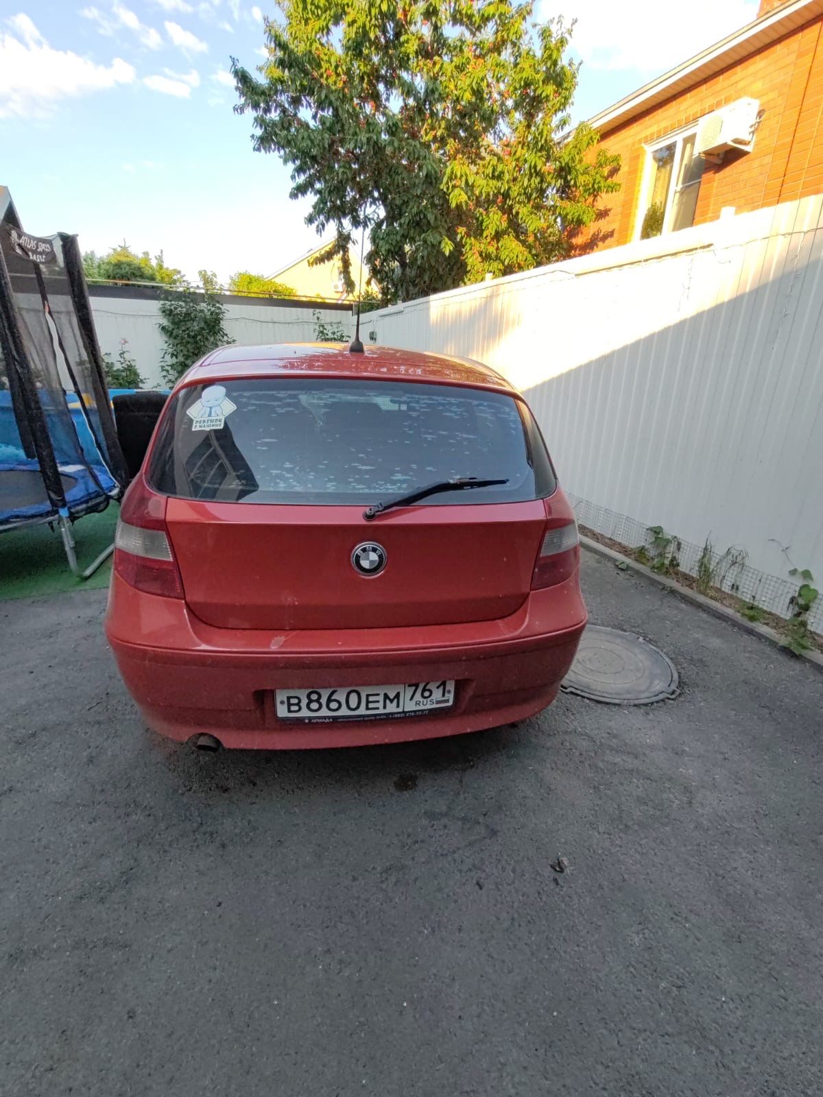 Автомобиль марки BMW модель 118I 2006 г.в. VIN-номер WBAUF31000PS32747
