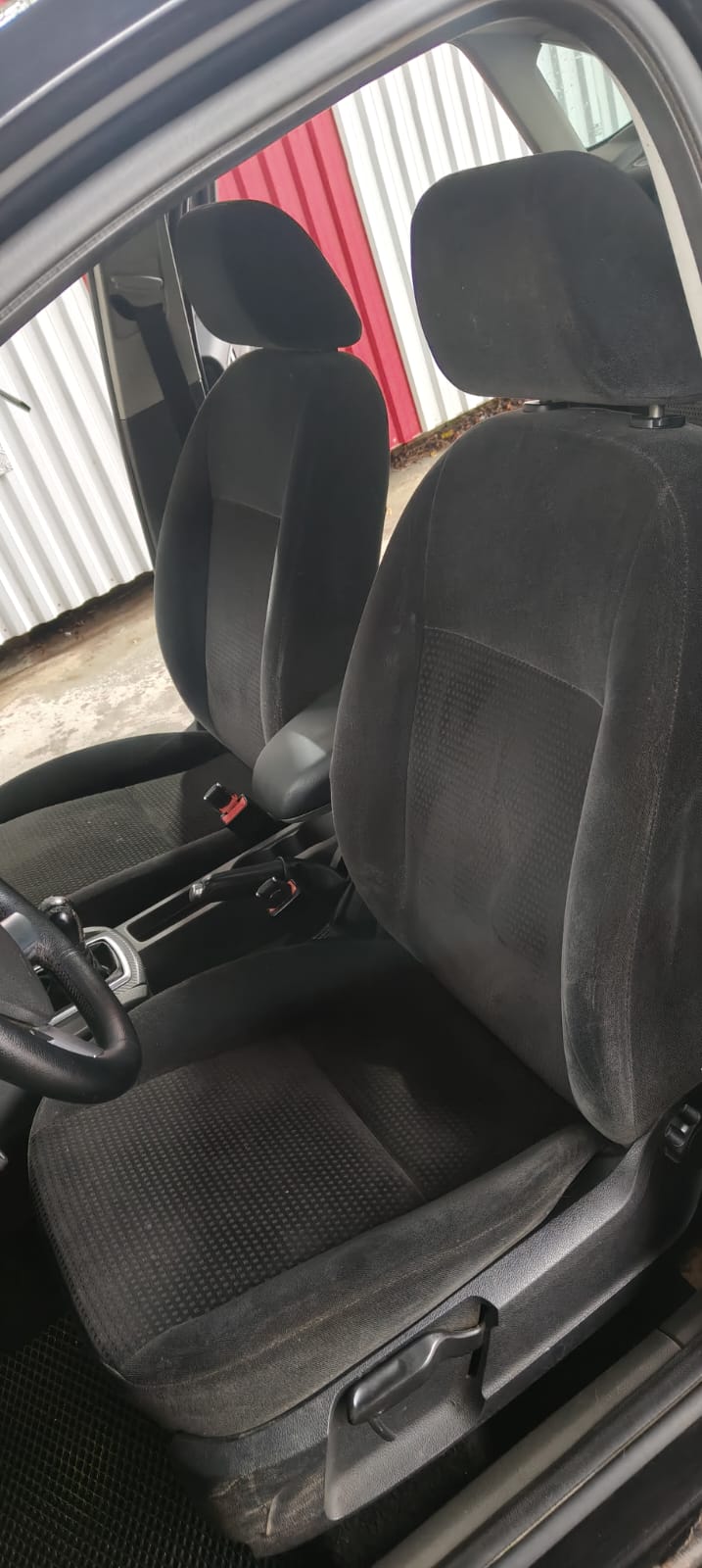 Автомобиль марки FORD модель Focus 2007 г.в. VINномер WF04XXWPD47C88692.