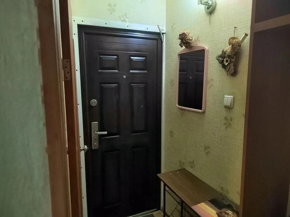 Помещение (квартира), общей площадью: 29.8 кв. м, расположенное по адресу: Архангельская область, г. Новодвинск, ул. Космонавтов, д. 4, кв. 61, кадастровый номер 29:26:010207:1049