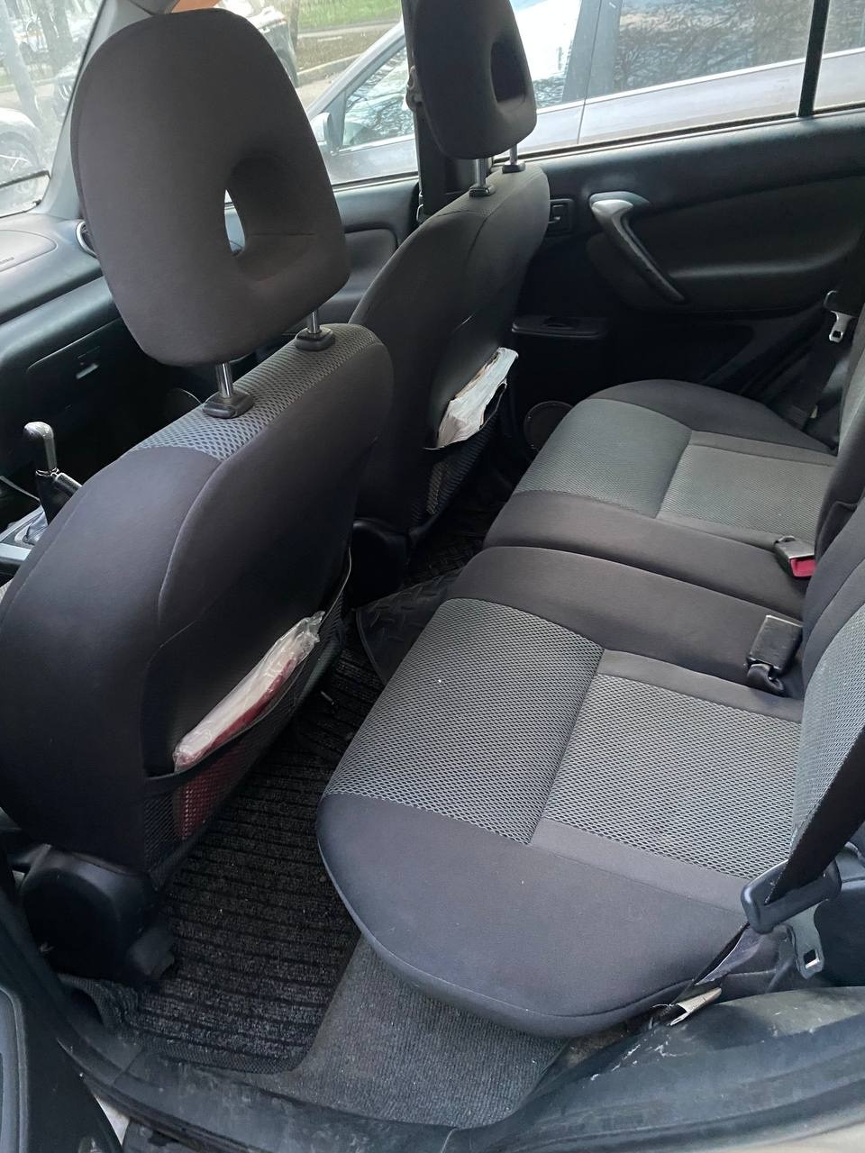 Легковой автомобиль марки: TOYOTA модели: RAV 4, год выпуска: 2004 г., идентификационный номер (VIN): JTEHH20V400306987