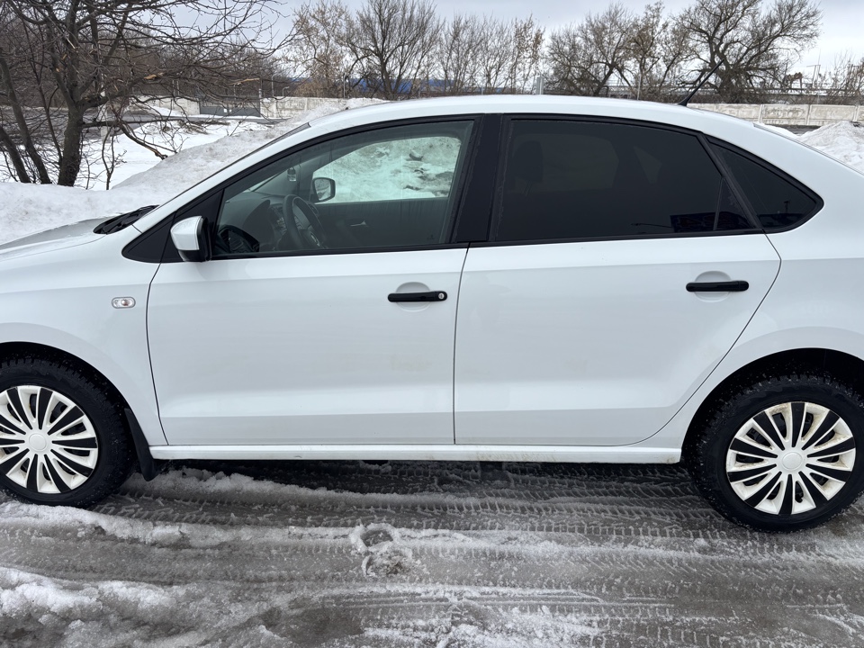 Автомобиль марки VOLKSWAGEN модель Polo 2016 г.в. VIN-номер XW8ZZZ61ZGG052491 Является предметом залога ПАО "Совкомбанк"