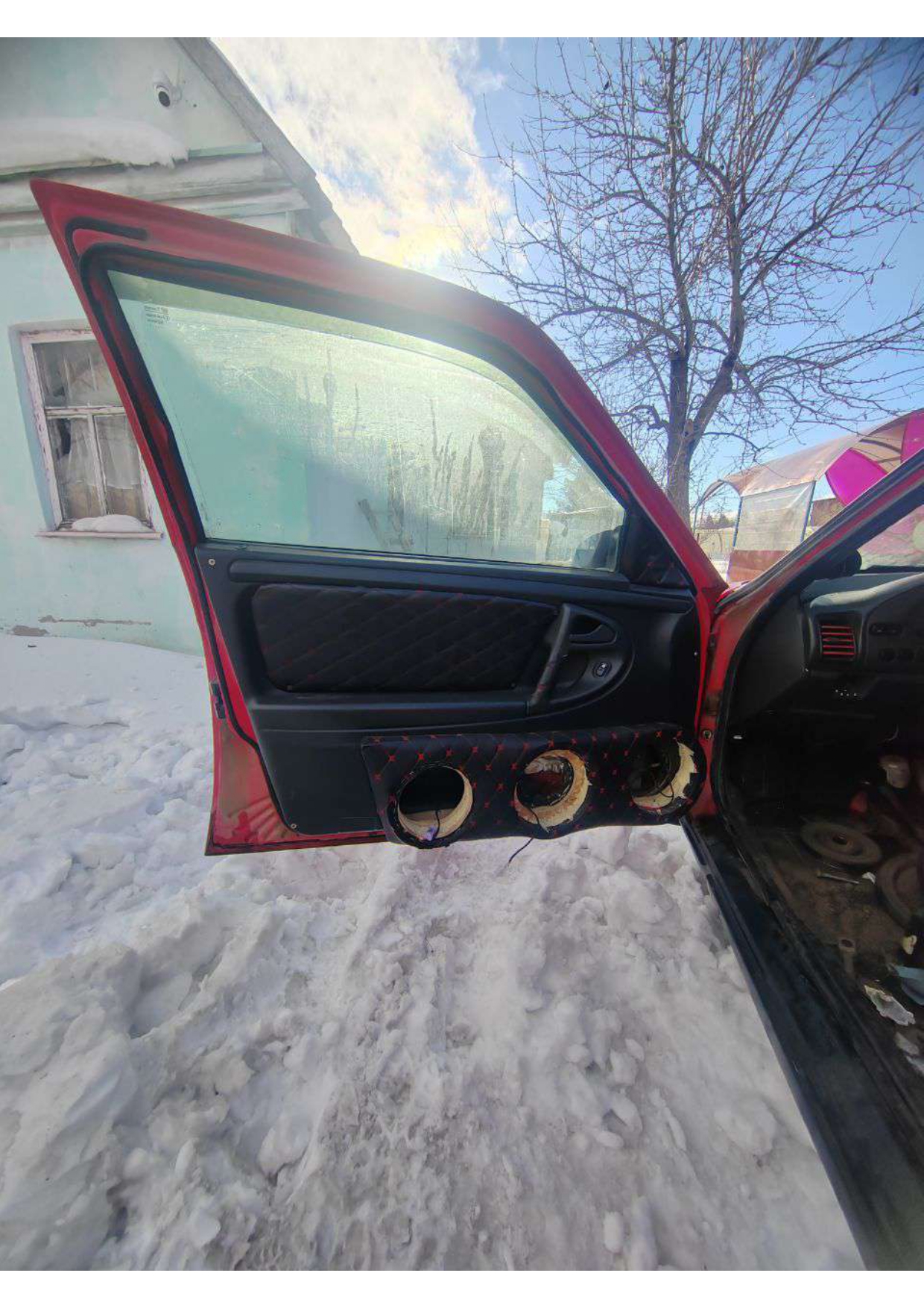 Легковой автомобиль марки: HYUNDAI, модель: GRAND STAREX, год. выпуска: 2014г., кузов № KMJWA37KBEU581609, идентификационный номер (VIN): KMJWA37KBEU581609.