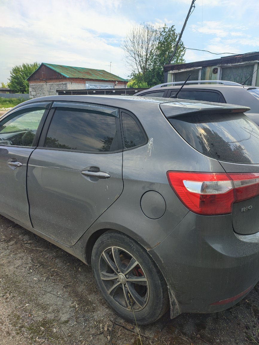 Автомобиль марки KIA модель Rio 2012 г.в. VIN-номер Z94CC51BADR013294