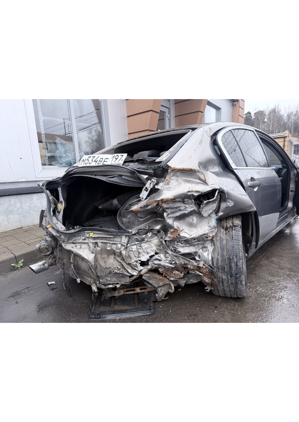 Автомобиль марки INFINITI модель G37 2010 г.в. VIN-номер JN1BCNV36U0700122