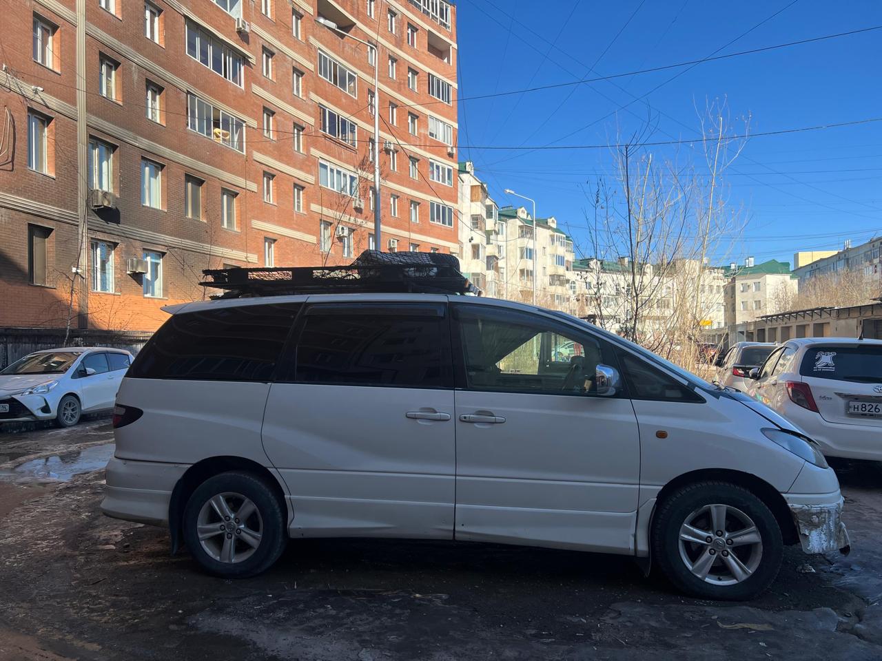 Автомобиль марки TOYOTA модель estima 2001 г.в. VIN-номер ACR300133977