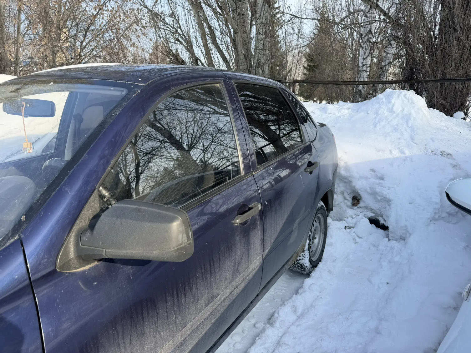 Легковой автомобиль марки: LADA, модель: Granta 219060, год выпуска: 2012 г., кузов №: XTA219060C0049760, идентификационный номер (VIN): XTA219060C0049760