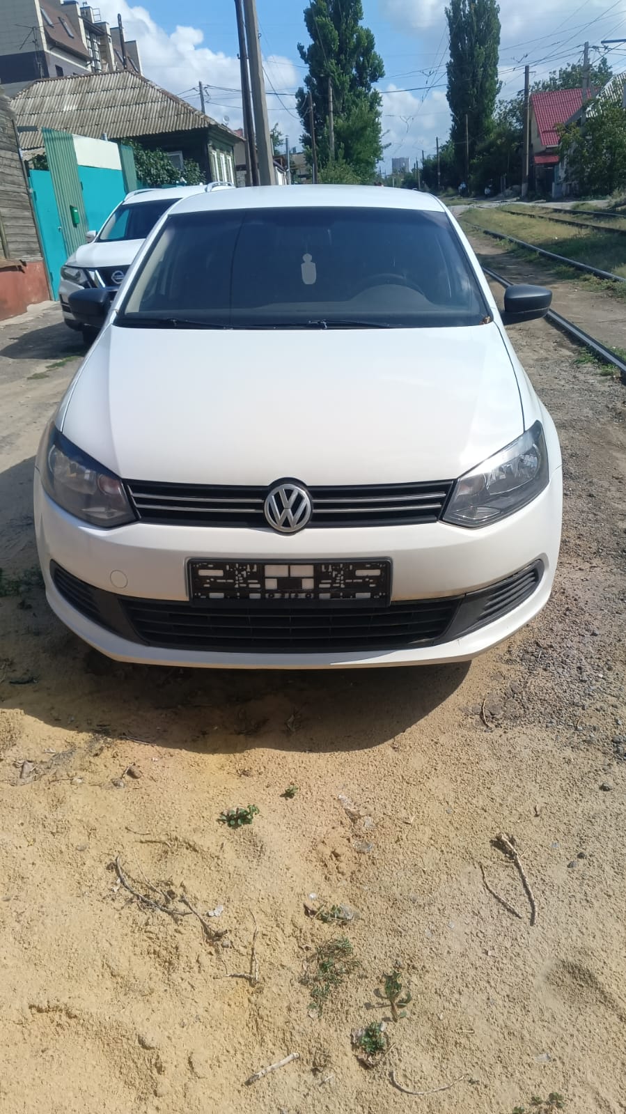 Автомобиль марки VOLKSWAGEN модель Polo 2015 г.в. VIN-номер XW8ZZZ61ZFG045692