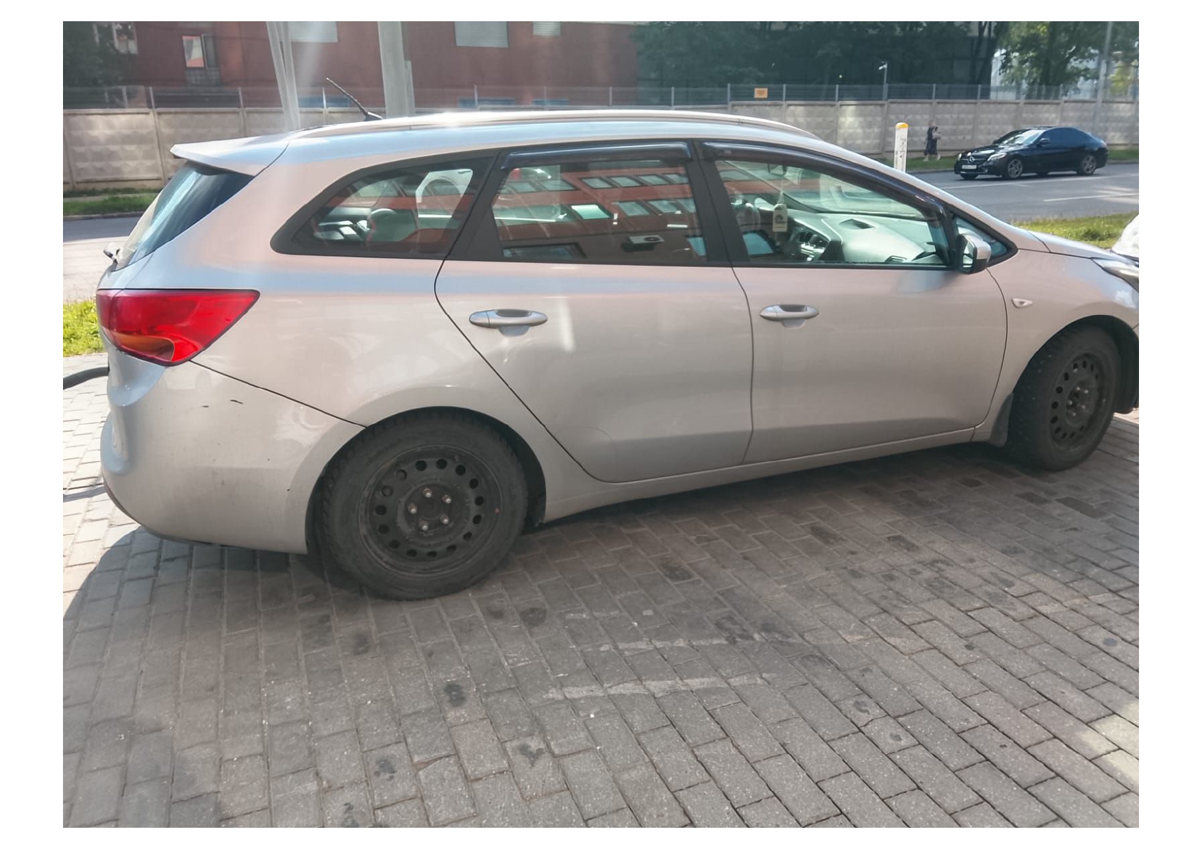 Легковой автомобиль марки: KIA модели: CEED JD, год выпуска: 2013 г., идентификационный номер (VIN): XWEHM812AE0002834