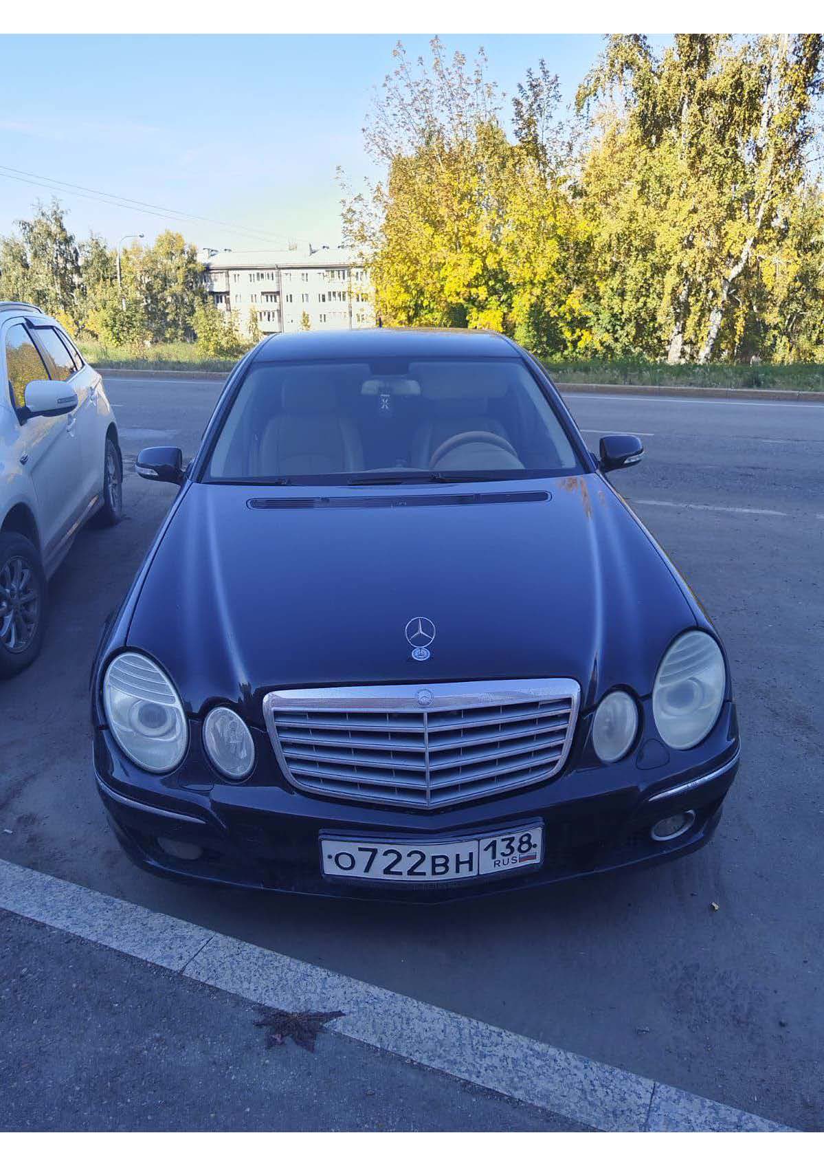 Автомобиль марки MERCEDES-BENZ E230 2007 г.в. VIN-номер WDB2110521B125101, находится в залоге у ПАО «Совкомбанк».