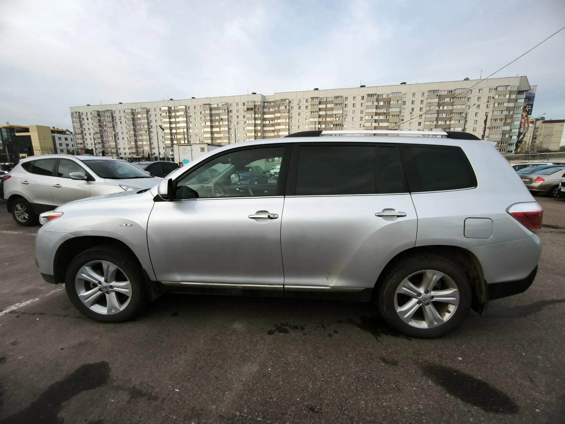 Легковой автомобиль марки: TOYOTA, модели: Highlander, год выпуска: 2012 г., идентификационный номер (VIN): JTEES42A402193542
