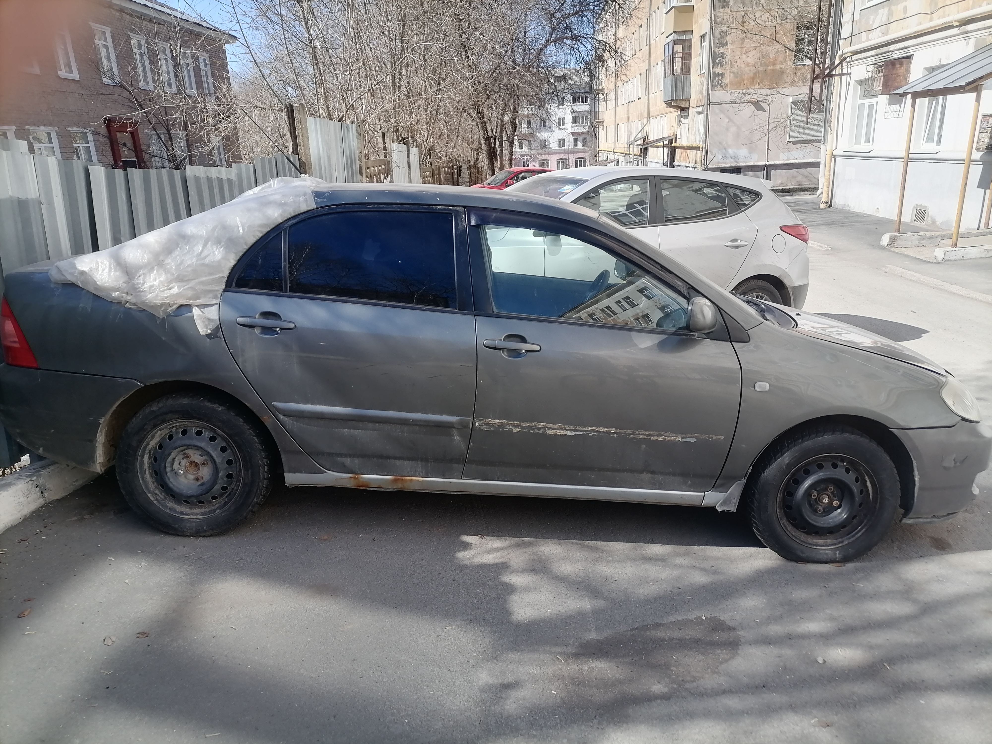 Автомобиль марки TOYOTA, модель: Corolla, год выпуска: 2006. VIN: NMTBZ28E20R168129