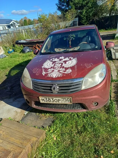 Автомобиль марки RENAULT модель Sandero Год выпуска - 2011 г. VIN-номер X7LBSRB1HBH475418 Цвет: красный