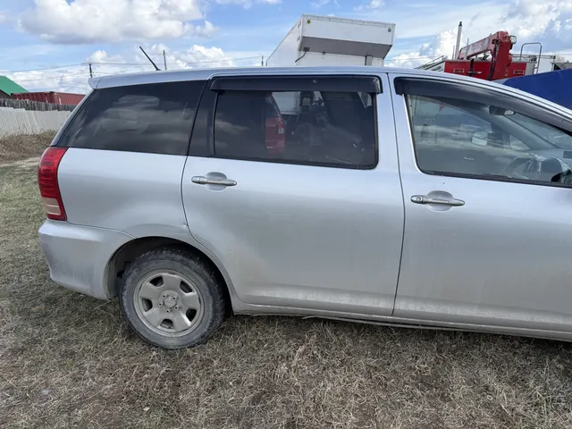 Легковой автомобиль Автомобиль марки TOYOTA модель wich 2005 г.в. номер кузова ZNE100287417