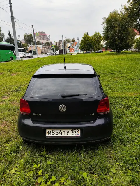 Автомобиль марки VOLKSWAGEN модель POLO 2011 г.в. VIN-номер WVWZZZ6RZCY521020