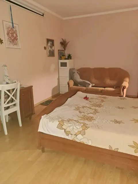 Квартира, общей площадью: 60.2 кв.м., расположенная по адресу: 143902, Московская обл, г Балашиха, ул Зеленая, д. 35, кв. 50, кадастровый номер 50:15:0000000:52920. Залоговое имущество ПАО «Совкомбанк».