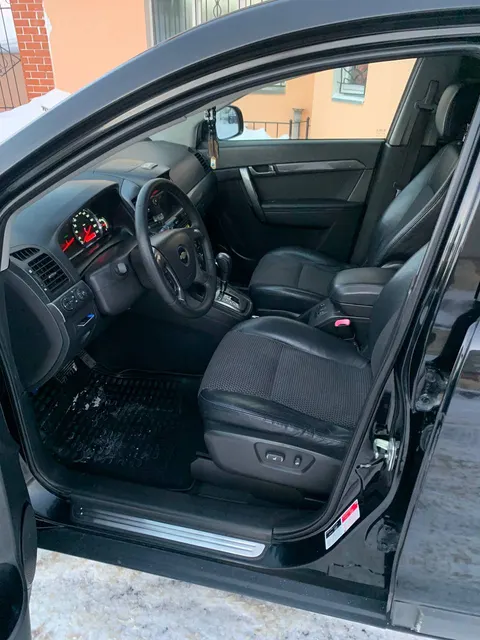 Автомобиль марки CHEVROLET модель Captiva 2008 г.в. VIN-номер XUFCD26GJ8A002417