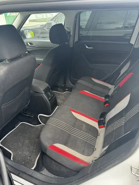 SKODA модель: Yeti, Год выпуска: 2016 г., идентификационный номер (VIN): XW8JJ65L2GH706605
