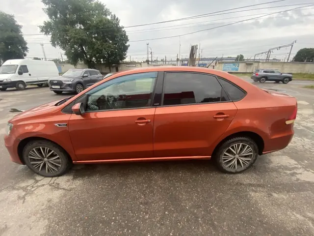 Автомобиль марки VOLKSWAGEN модель POLO 2016 г.в. VIN-номер XW8ZZZ61ZGG039038 предмет залога ПАО "СОВКОМБАНК" (ИНН 4401116480, ОГРН 1144400000425)