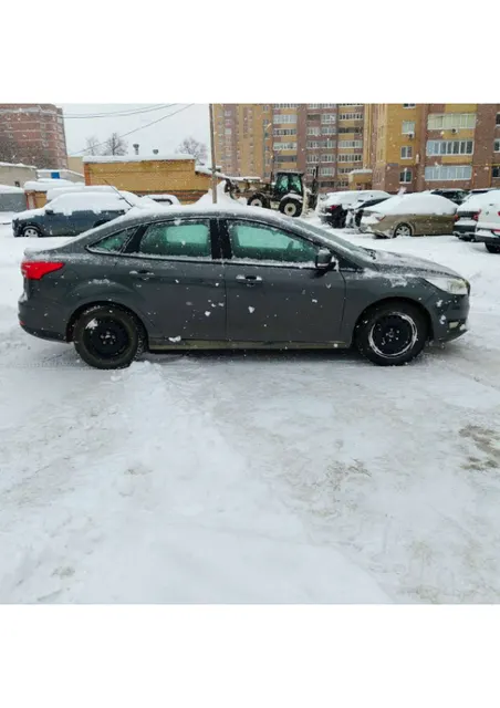 Легковой автомобиль, марка: Ford, модель: Focus, 2015 года выпуска, цвет: серый, VIN: Z6F4XXEEC4FY01841, ПТС: 47 HX 563636, г/н: E630BO12