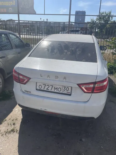 Автомобиль марки LADA модель Vesta 2018 г.в. VIN-номер XTAGFL110JY190147