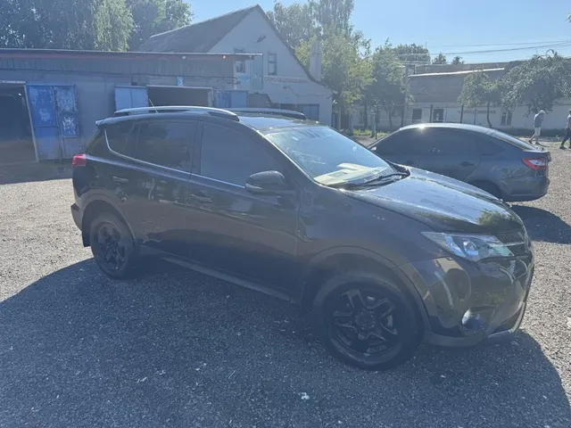 Автомобиль марки Toyota Rav 4, 2014 года выпуска, идентификационный номер (VIN) JTMDDREV40J003511
