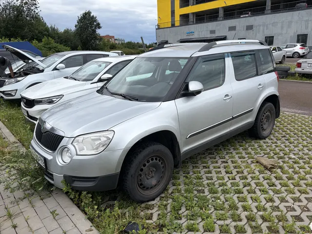 Легковой автомобиль марки: SKODA, модели: Yeti, год выпуска: 2013 г., идентификационный номер (VIN): TMBJJ45L0D6089583 Является предметом залога ПАО Совкомбанк