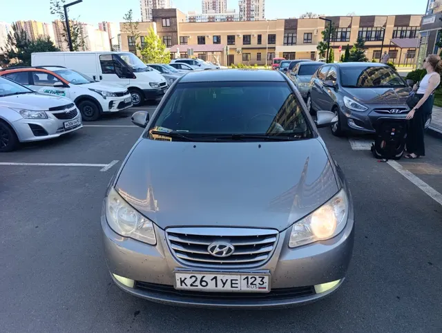 Автомобиль марки HYUNDAI модель Elantra 2011 г.в. VIN-номер KMHDU41BBBU226205