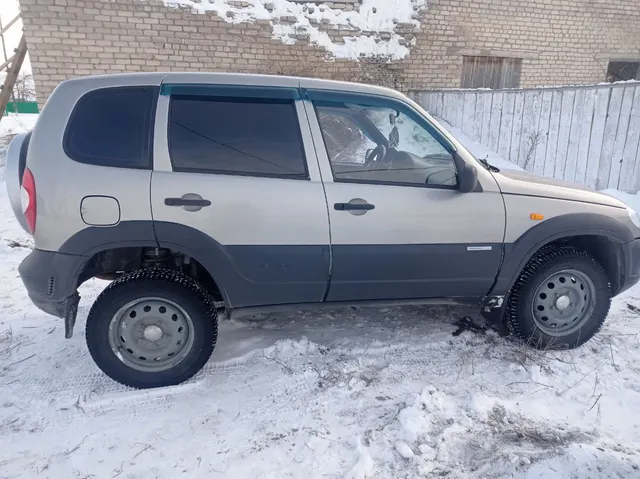 Автомобиль марки CHEVROLET модель Niva 2009 г.в. VIN-номер X9L21230090279135