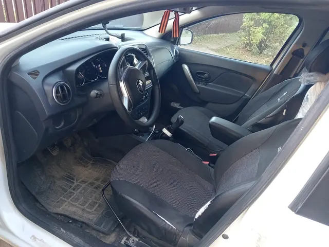 Автомобиль марки RENAULT модель, Sandero 2019 г.в. VIN-номер X7L5SRMA462421630, цвет белый, залогодержатель: ПАО "СовкомБанк"
