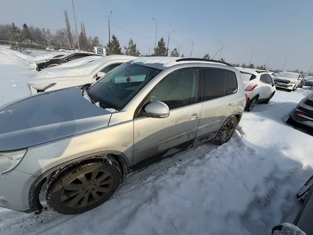Легковой автомобиль марки: VOLKSWAGEN модель: Tiguan, год выпуска: 2010 г., идентификационный номер (VIN): XW8ZZZ5NZAG103130