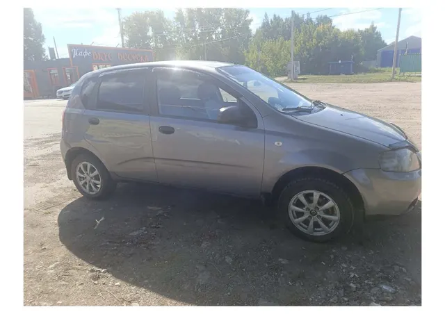 Автомобиль марки CHEVROLET модель Aveo 2007 г.в. VIN-номер KL1SF48TJ8B130209, находится в залоге у ПАО «Совкомбанк».
