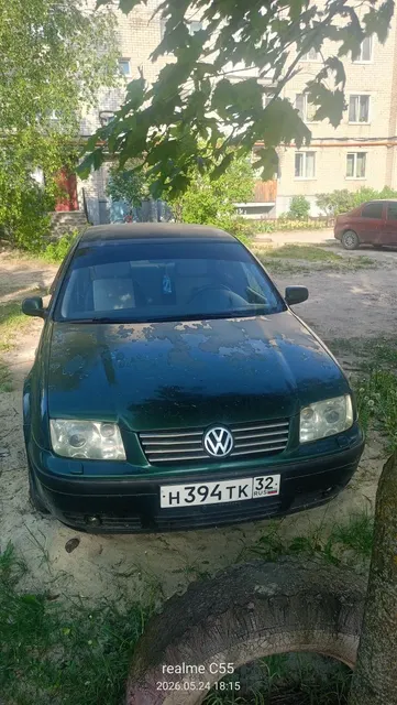 Автомобиль марки VOLKSWAGEN модель BORA 2000 г.в. VIN-номер WVWZZZ1JZ1W262987.