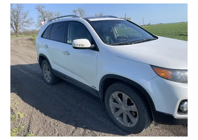 Легковой автомобиль марки: KIA XM, модели: Sorento, год выпуска: 2012, идентификационный номер (VIN): XWEKU814DC0000806 Имущество находится в залоге ПАО "Совкомбанк"